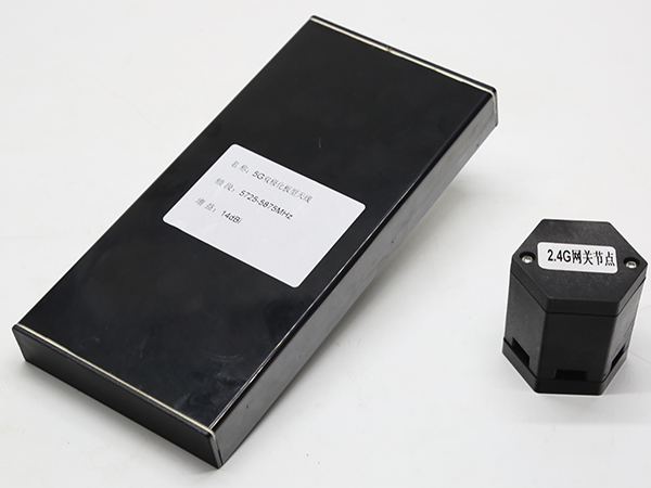 2.4G、5G 雙極化板狀天線(xiàn)